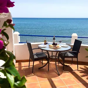 calahonda-beach-apartments.es-andalucia.com/